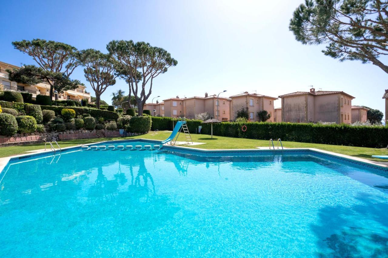 Bonita Casa Adosada Con Jardin Privado Y Piscina Comunitaria Calella De Palafrugell Buitenkant foto